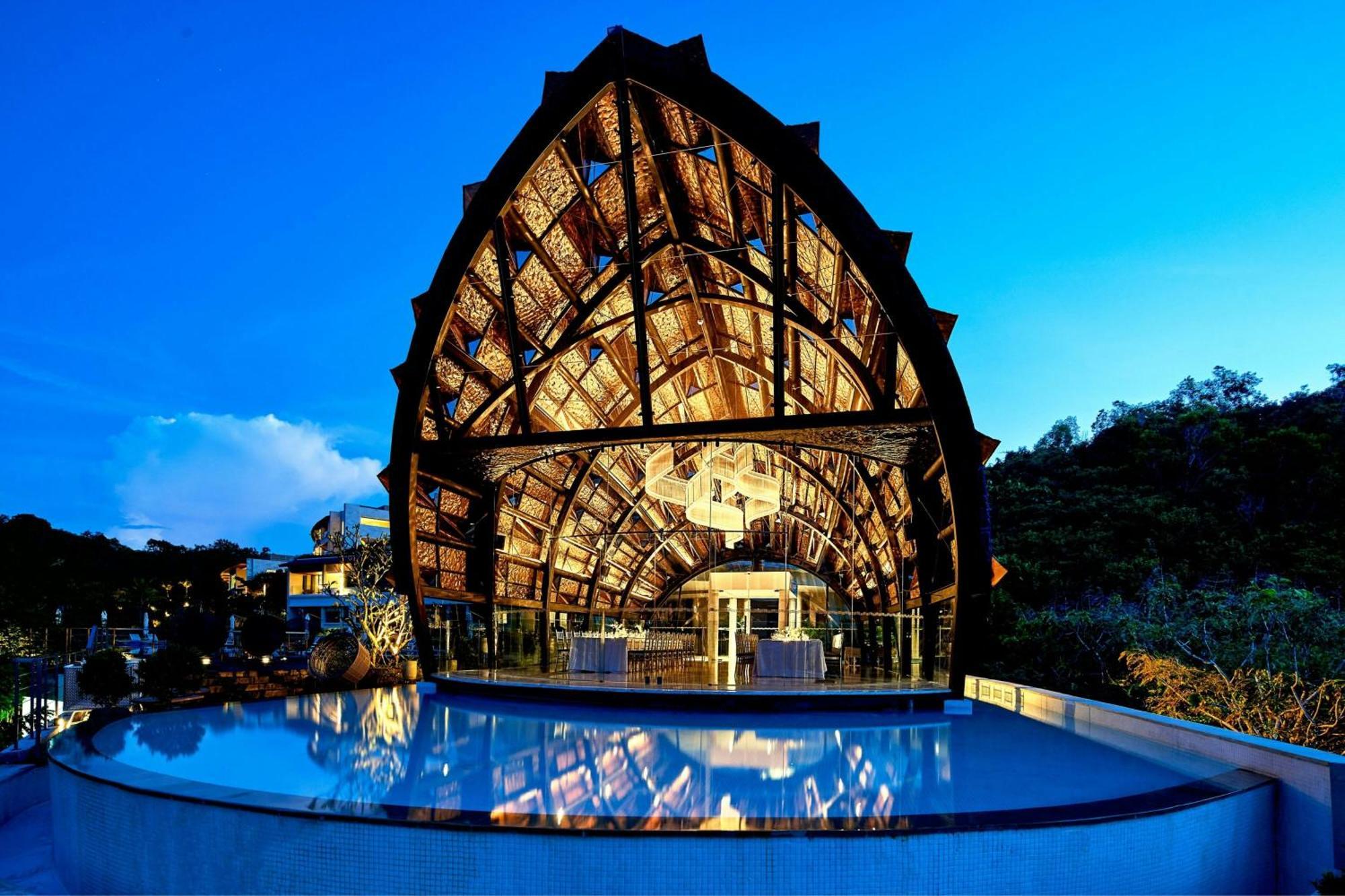 Renaissance Bali Uluwatu Resort & Spa Ungasan Zewnętrze zdjęcie The Sky Bar at the B21