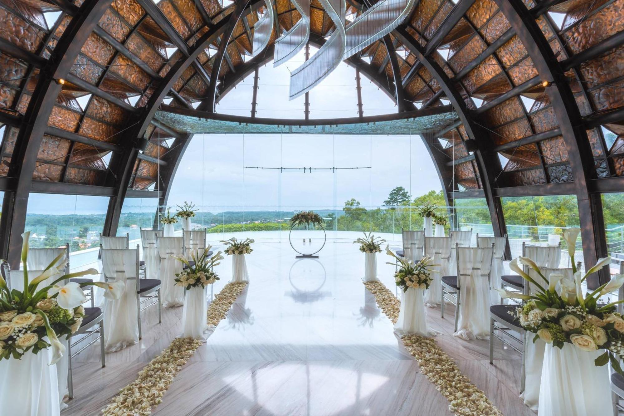 Renaissance Bali Uluwatu Resort & Spa Ungasan Zewnętrze zdjęcie The Chapel of the Sun